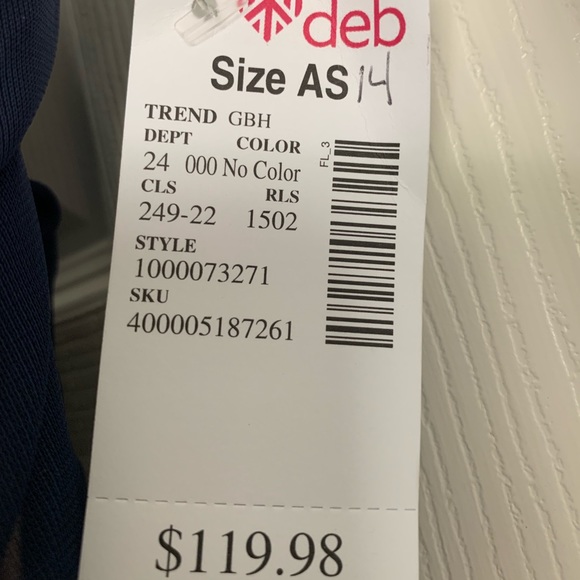 Prom dress/ formal dress - Picture 3 of 5